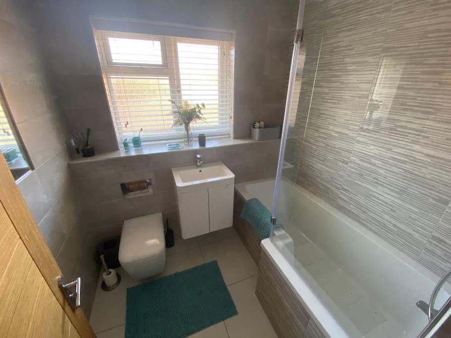 Beautiful 3 Bed Home In The Heart Of New Forest Hordle Zewnętrze zdjęcie